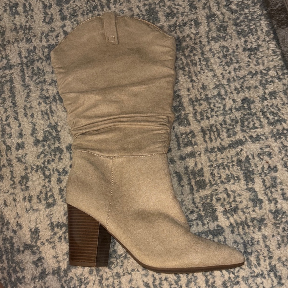 SO Tan Heeled Boots